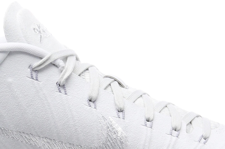 Nike Kobe AD Mid laces
